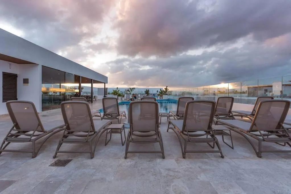 Beautiful Apt In Top Location! Ipana Playa del Carmen